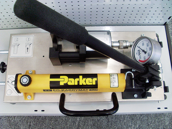 泉州天益机电供应销售PARKER工业流体产品221-230
