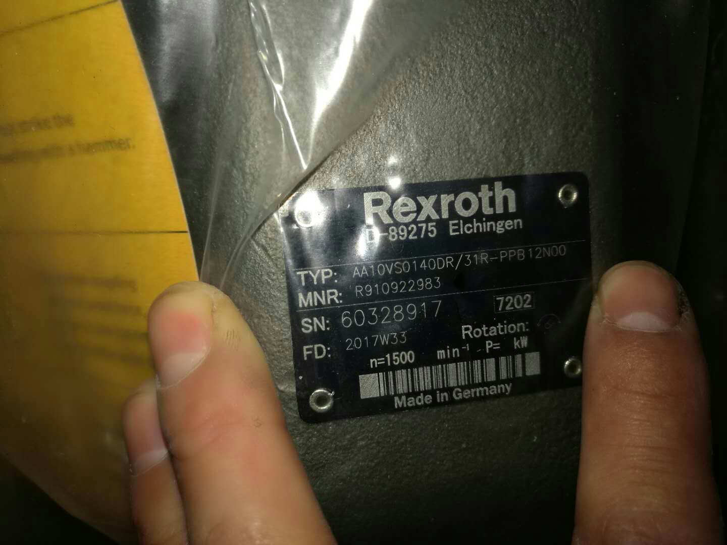 REXROTH 力士乐泵  AA10VS0140DR/31R-PPB12N00   R910922983